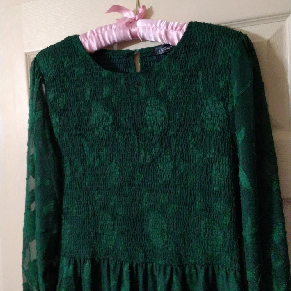 Emerald Green Long Sleeve Tiered Maxi Dress - Picture 4 of 7